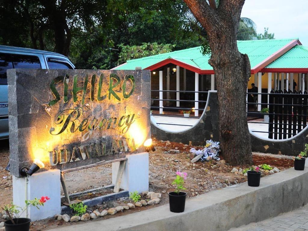 Sihilro Regency Hotel Udawalawe Exterior photo