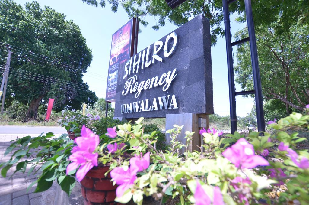 Sihilro Regency Hotel Udawalawe Exterior photo