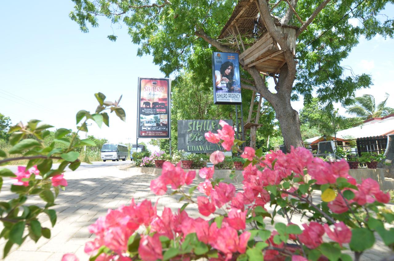 Sihilro Regency Hotel Udawalawe Exterior photo